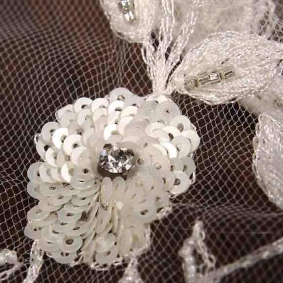 TONI FEDERICI Secret Garden E1-6427 Ivory Knee Length Beaded Crystal Bridal Veil main image 8